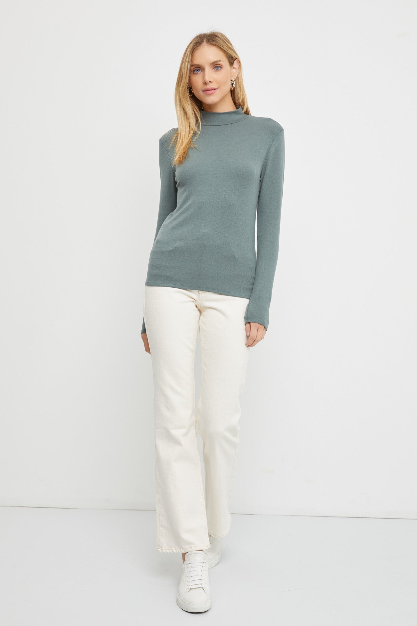 Turtle Neck Knit Top