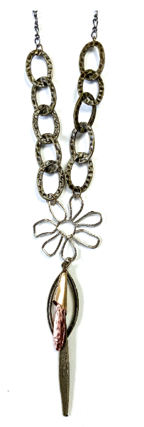 Necklace with flower